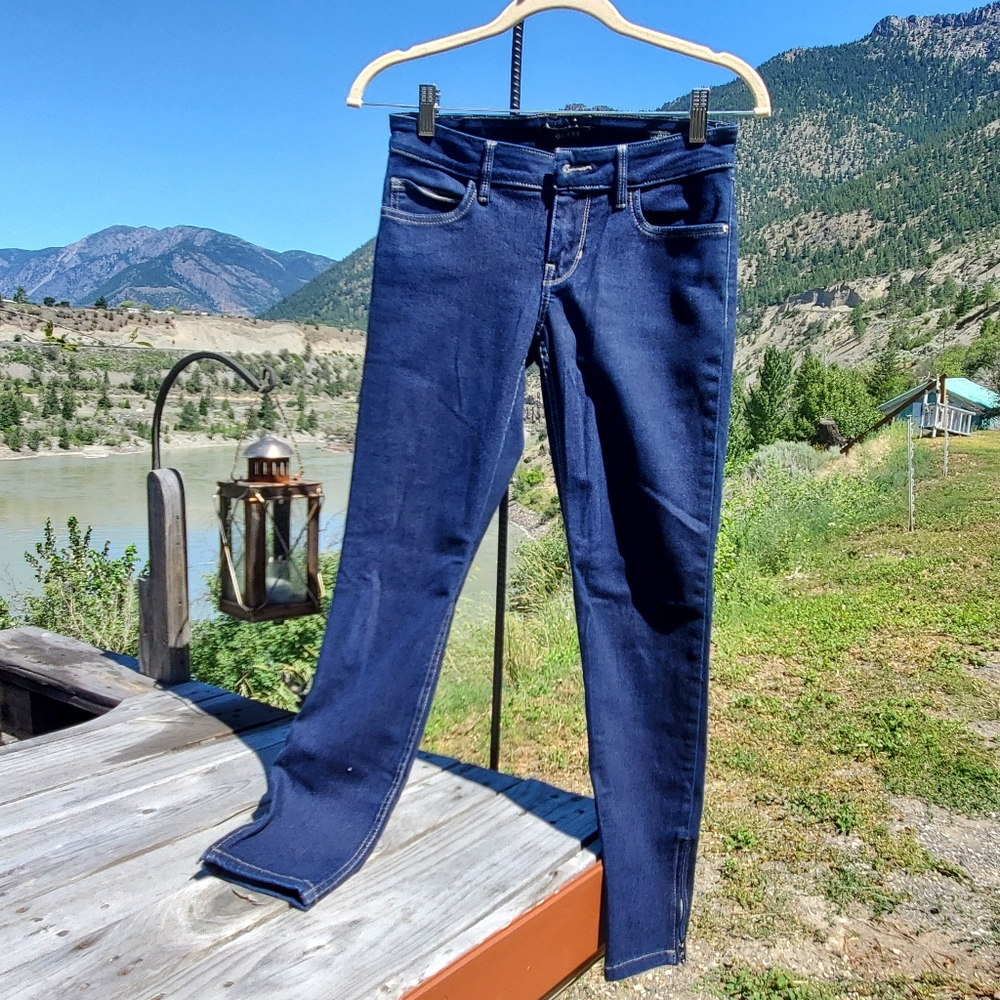 Guess Marilyn Crop‎ - size 26